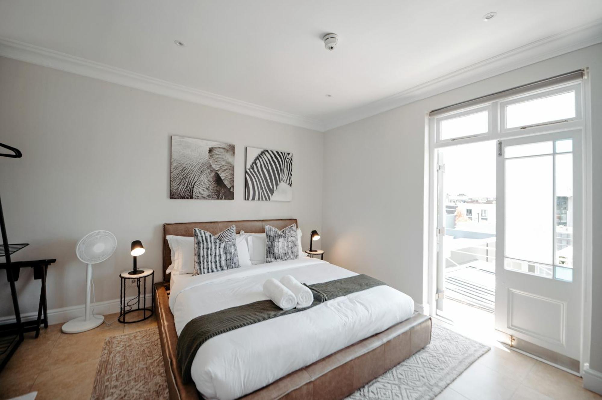 Dixon House In De Waterkant By Cape Finest Cape Town Ruang foto